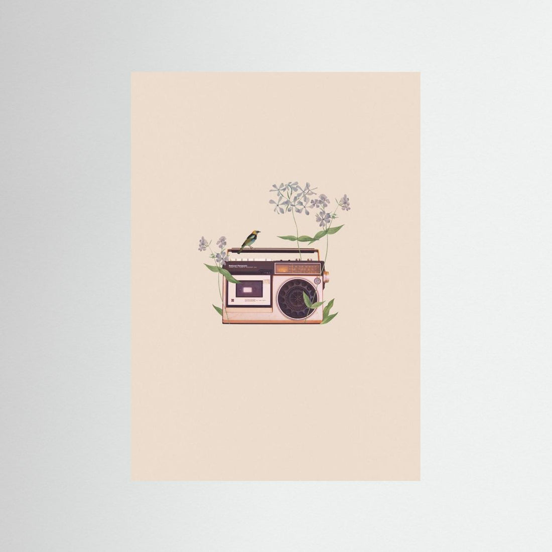 Floral vintage radio by Frida Floral Studio