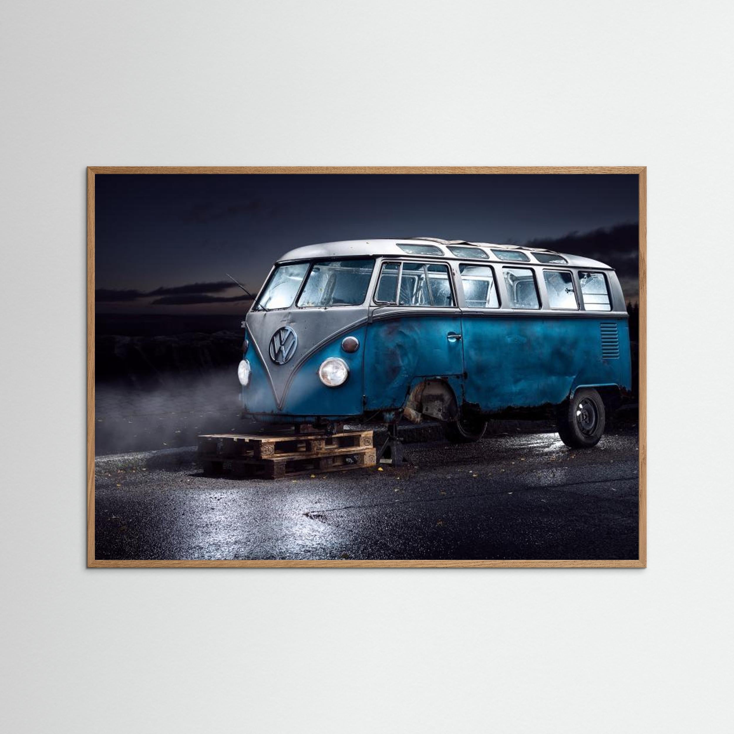 VW Kleinbus by Petri Damstén