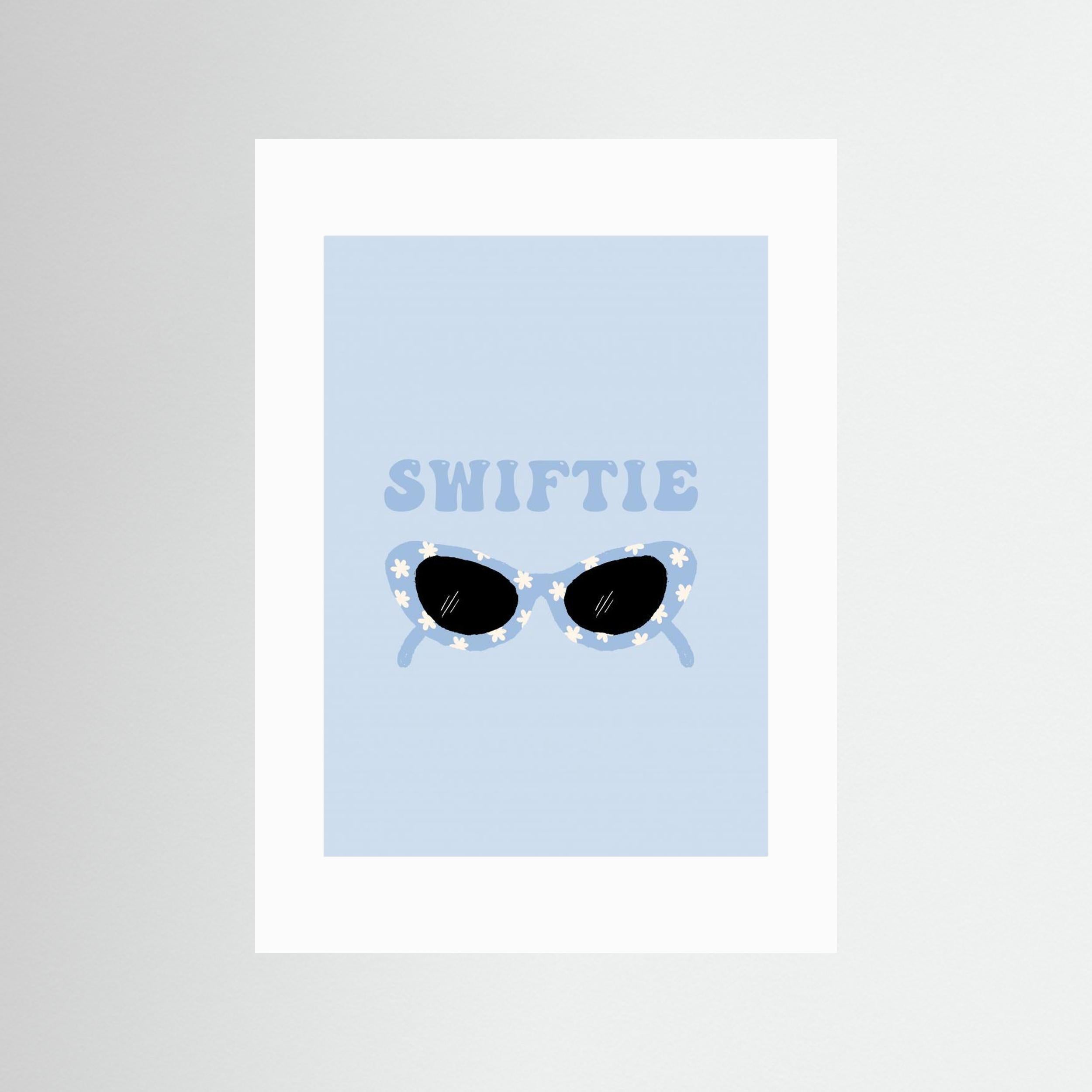 Dpal04b by Aislinn Simmonds