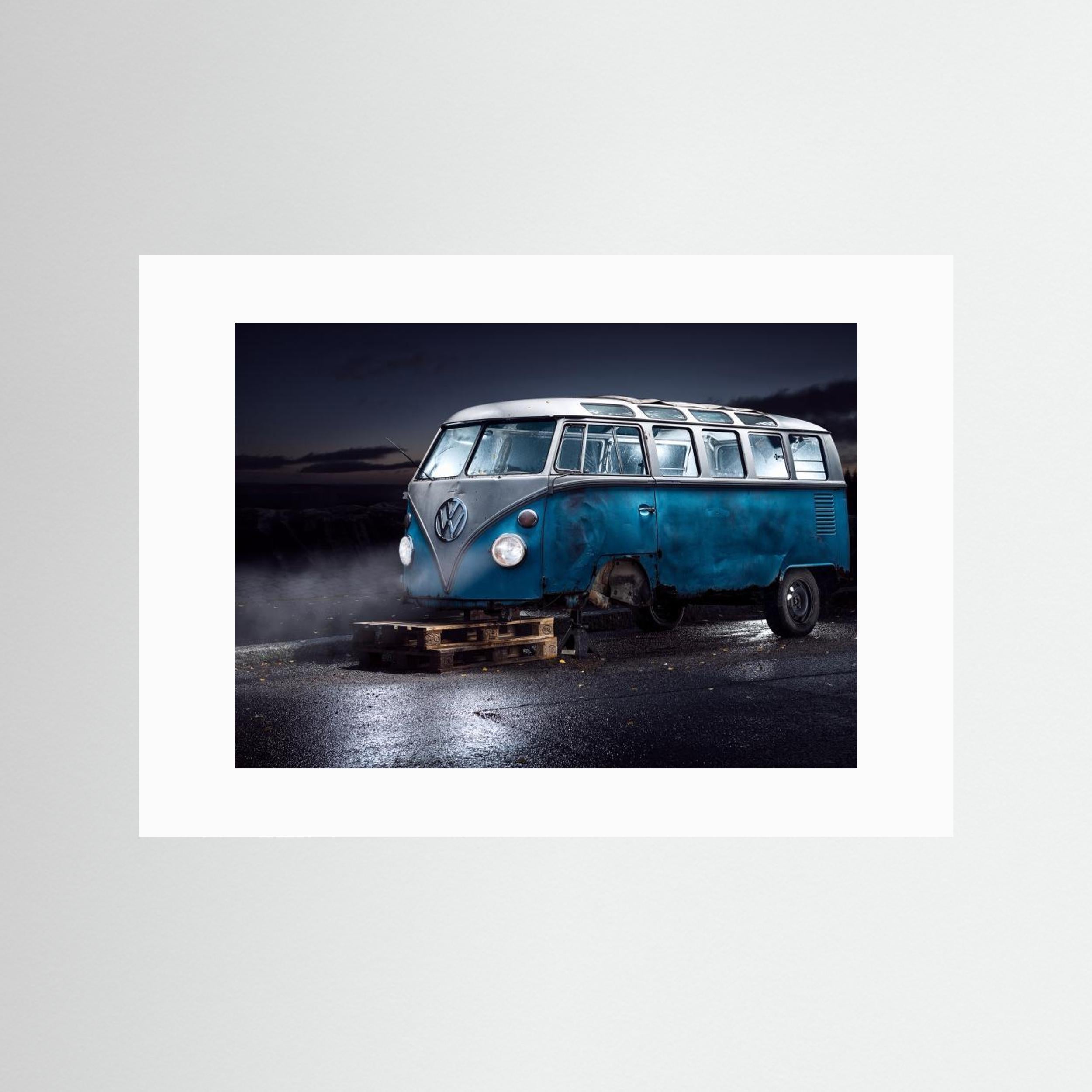 VW Kleinbus by Petri Damstén